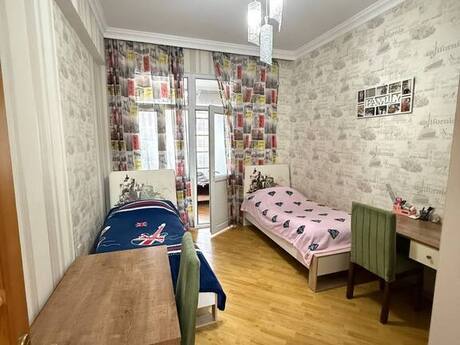 4-комнатная квартира, 130 м², İnşaatçılar: 300 000 ₼ 5