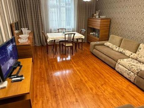 5 otaqlı həyət evi/bağ evi - Digah q. - 140 m²