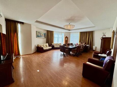 5 otaqlı ofis - Sahil m. - 190 m²