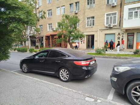Obyekt - Elmlər Akademiyası m. - 90 m²