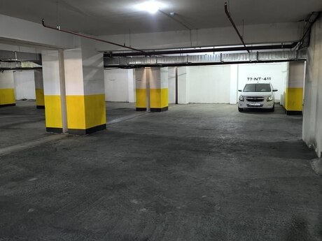Гараж - м. Ази Асланов - 30 м²