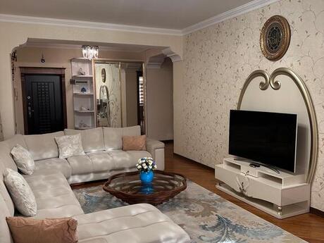 3 otaqlı yeni tikili - İnşaatçılar m. - 135.8 m²