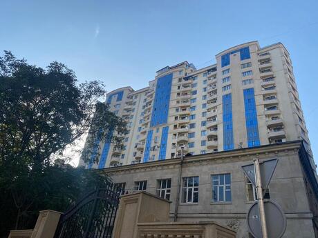 Объявление №5576317 - Баку, Наримановский  р., 4-комн., 180 м², 2/16 этаж