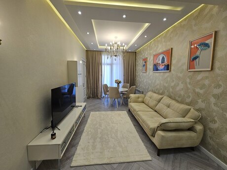 Elan №5576362 - Bakı, Gənclik m., 3 otaqlı, 100 m², 15/20 mərtəbə