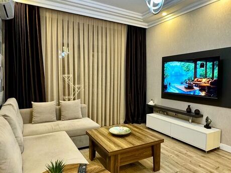 Elan №5576367 - Bakı, 8 Noyabr m., 3 otaqlı, 100 m², 24/27 mərtəbə