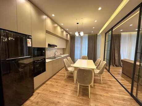 3 otaqlı mənzil, 127 m², Ağ şəhər: 890 000 ₼ 2