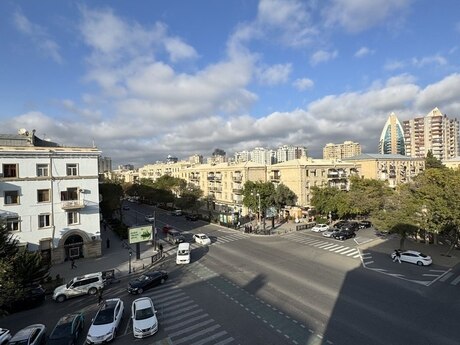 Elan №5576758 - Bakı, Elmlər Akademiyası m., 4 otaqlı, 110 m², 4/5 mərtəbə