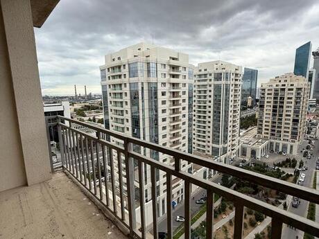 4-комнатная квартира, 173 м², Koroğlu: 412 000 ₼ 2
