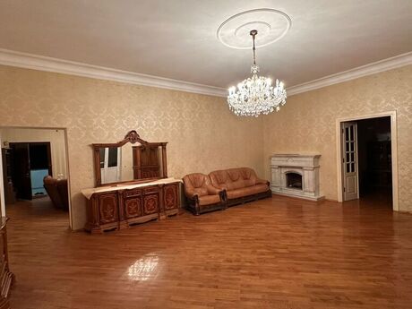 5 otaqlı ofis - 28 May m. - 160 m²