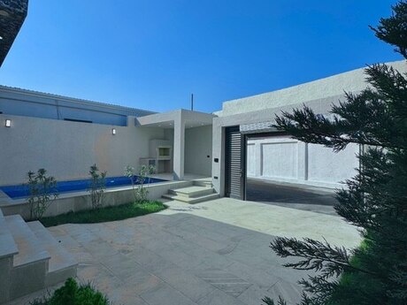 4 otaqlı həyət evi/bağ evi - Mərdəkan q. - 130 m²