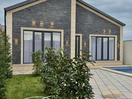 4 otaqlı həyət evi/bağ evi - Şüvəlan q. - 160 m²