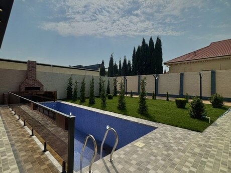 5 otaqlı həyət evi/bağ evi - Mərdəkan q. - 220 m²