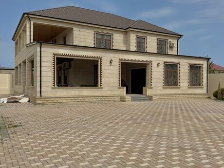 6 otaqlı həyət evi/bağ evi - Şüvəlan q. - 400 m²