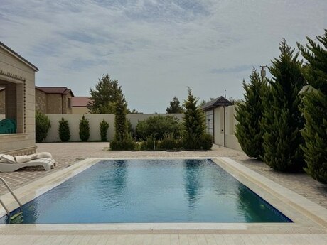 6 otaqlı həyət evi/bağ evi - Şüvəlan q. - 400 m²
