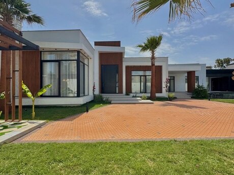5 otaqlı həyət evi/bağ evi - Mərdəkan q. - 250 m²