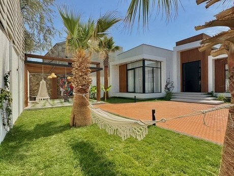 5 otaqlı həyət evi/bağ evi - Mərdəkan q. - 250 m²
