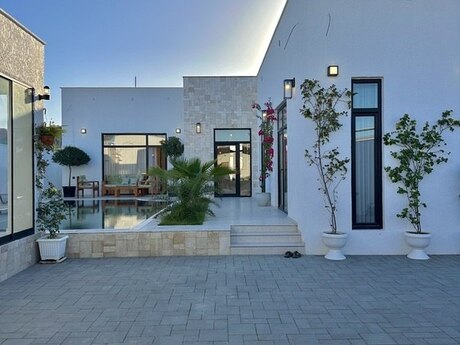 4 otaqlı həyət evi/bağ evi - Mərdəkan q. - 160 m²