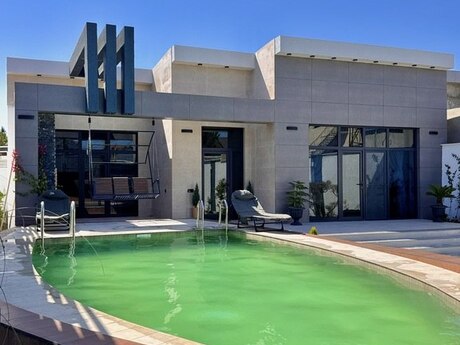 5 otaqlı həyət evi/bağ evi - Mərdəkan q. - 200 m²