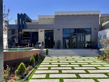 5 otaqlı həyət evi/bağ evi - Mərdəkan q. - 200 m²