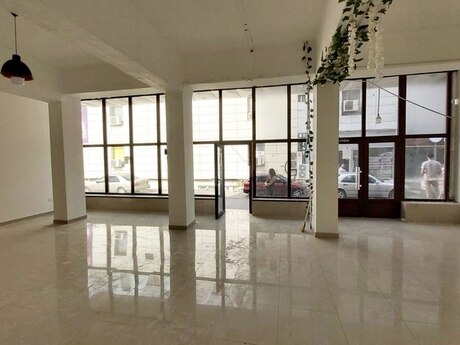 Obyekt - Neftçilər m. - 120 m²