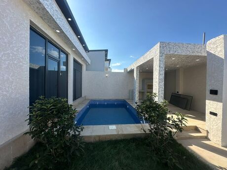 4 otaqlı həyət evi/bağ evi - Mərdəkan q. - 140 m²
