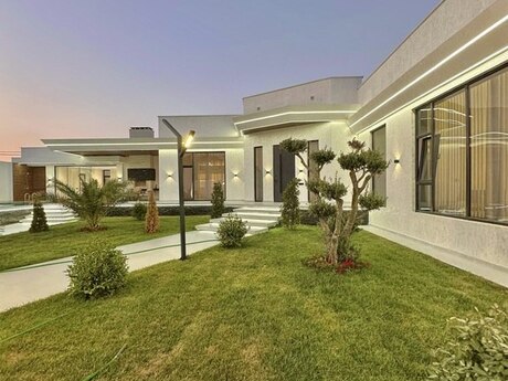 5 otaqlı həyət evi/bağ evi - Mərdəkan q. - 260 m²