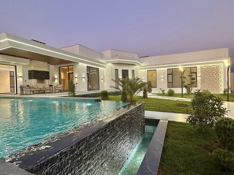 5 otaqlı həyət evi/bağ evi - Mərdəkan q. - 260 m²