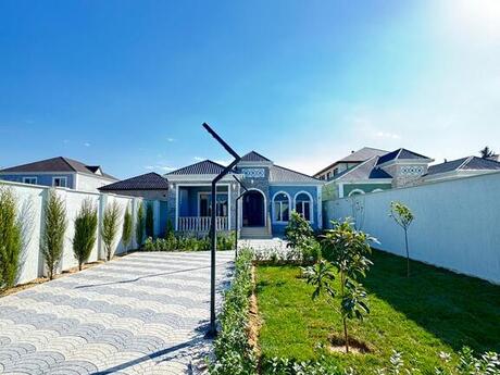 4 otaqlı həyət evi/bağ evi - Qala q. - 150 m²