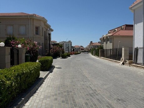 10 otaqlı həyət evi/bağ evi - Sea Breeze q. - 430 m²