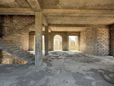 8 otaqlı həyət evi/bağ evi - Sea Breeze q. - 300 m²