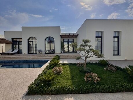 4 otaqlı həyət evi/bağ evi - Mərdəkan q. - 180 m²