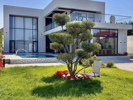 6 otaqlı həyət evi/bağ evi - Mərdəkan q. - 360 m²