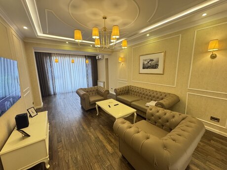 2 otaqlı yeni tikili - Şah İsmayıl Xətai m. - 120 m²