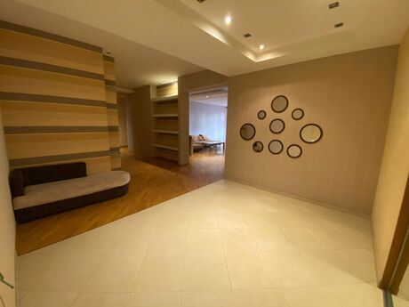 4-room new-build apartment for sale in 28 May, 220 m², 600 000 AZN, photo 4 / 12