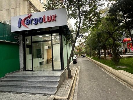 Obyekt - 8 Noyabr m. - 75 m²