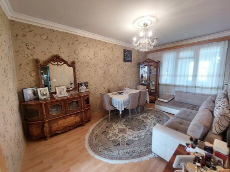 3-комн. вторичка - м. Азадлыг проспекти - 75 м²