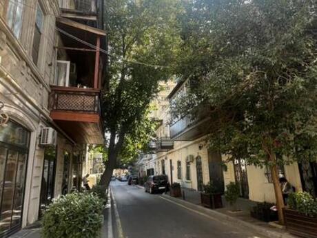 4 otaqlı köhnə tikili - Nizami m. - 90 m²