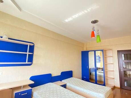 Kirayə 4 otaqlı mənzil, 229 m², Gənclik: 1 500 ₼/ay 2