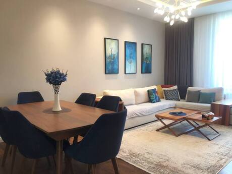 4 otaqlı yeni tikili - Ağ şəhər q. - 168 m²
