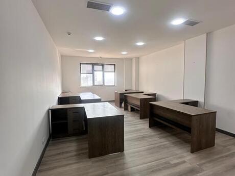 Elan №5583233 - Bakı, Şah İsmayıl Xətai m., 5 otaqlı, 260 m²