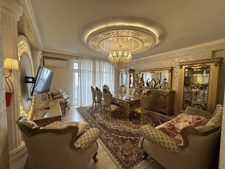 4-комн. новостройка - м. Иншаатчылар - 155 м²
