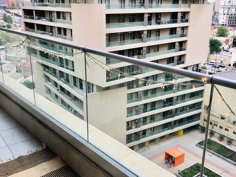 Elan №5583549 - Bakı, 8 Noyabr m., 3 otaqlı, 146 m², 13/27 mərtəbə