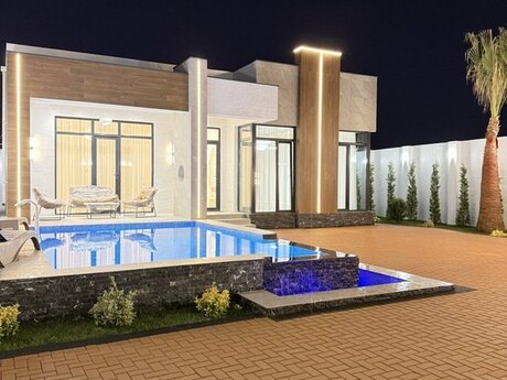 4 otaqlı həyət evi/bağ evi - Mərdəkan q. - 180 m²