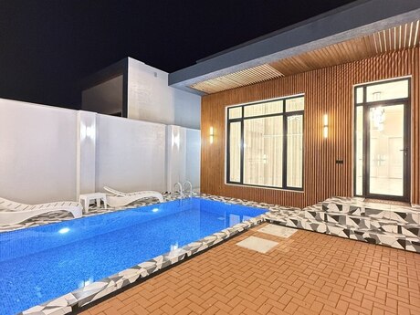 4 otaqlı həyət evi/bağ evi - Mərdəkan q. - 160 m²