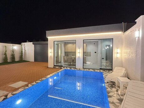 4 otaqlı həyət evi/bağ evi - Mərdəkan q. - 160 m²