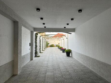 4 otaqlı həyət evi/bağ evi - Mərdəkan q. - 160 m²