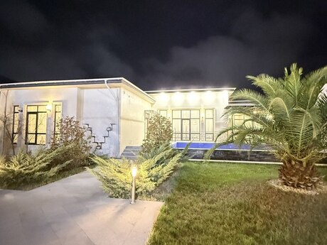 4 otaqlı həyət evi/bağ evi - Mərdəkan q. - 220 m²