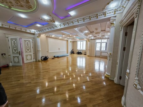 4 otaqlı yeni tikili - İnşaatçılar m. - 250 m²