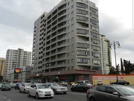 Elan №5585513 - Bakı, Gənclik m., 4 otaqlı, 220 m², 9/15 mərtəbə