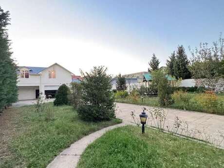 4 otaqlı həyət evi/bağ evi - Mərdəkan q. - 250 m²